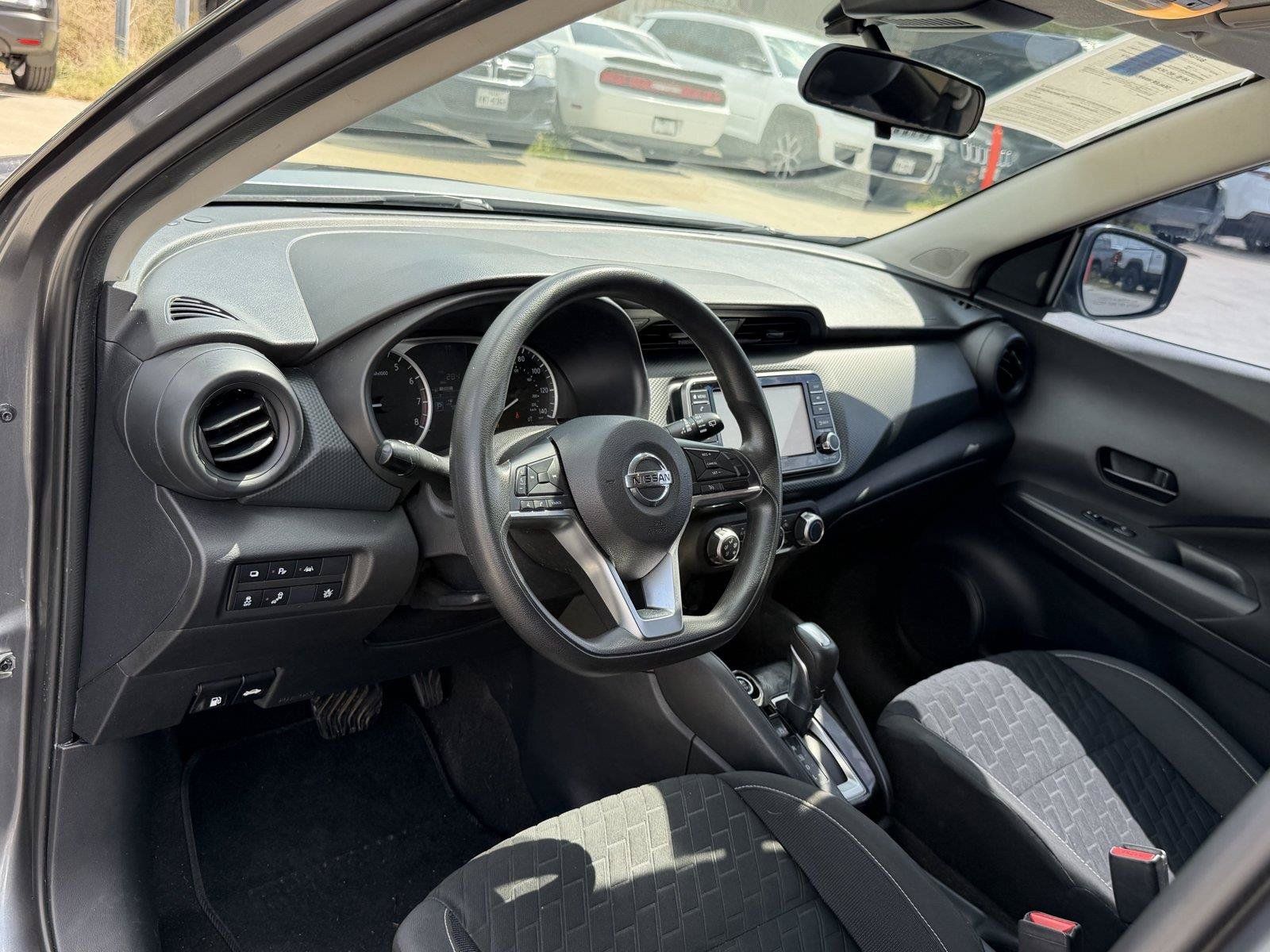 Used 2021 Nissan Kicks S FWD image 16