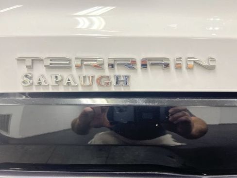 Certified 2026 GMC Terrain AT4 w/ Technology Package II AWD/4WD image 32