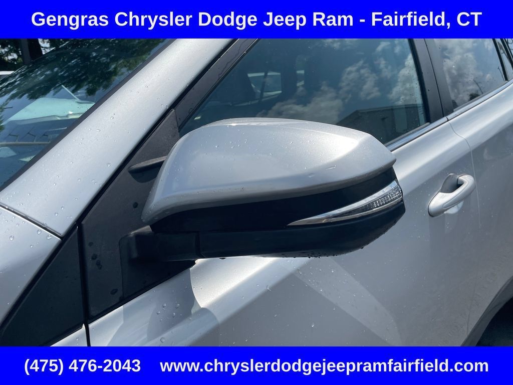 Used 2015 Toyota RAV4 Limited AWD/4WD image 13