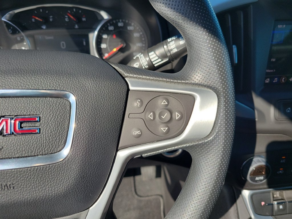 Used 2024 GMC Terrain SLE w/ Driver Convenience Package FWD image 23