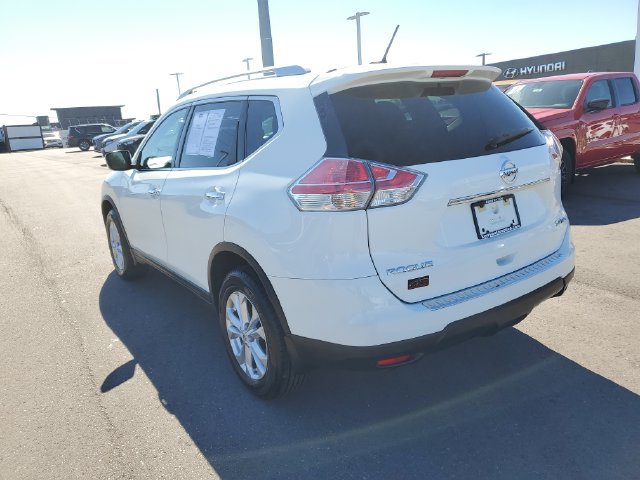 Used 2016 Nissan Rogue SV AWD/4WD image 3