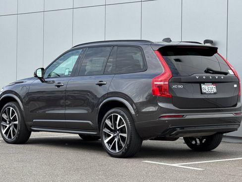 Used 2023 Volvo XC90 T8 Plus AWD/4WD image 3