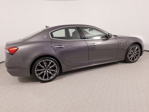Used 2023 Maserati Ghibli GT RWD image 9