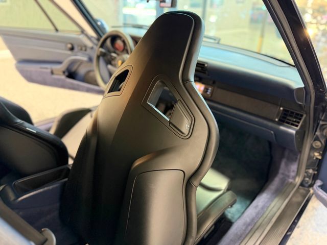 Used 1995 Porsche 911 Carrera RWD image 34