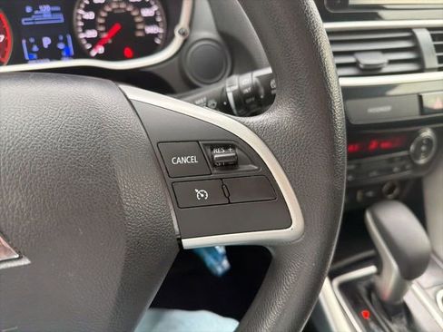 Used 2020 Mitsubishi Eclipse Cross ES image 32