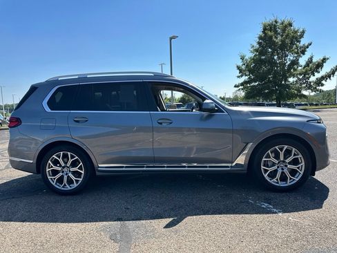 Used 2024 BMW X7 xDrive40i AWD/4WD image 16
