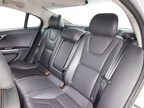 Used 2016 Volvo S60 T5 Cross Country Platinum AWD/4WD image 23