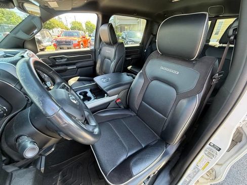 Used 2023 RAM 1500 Laramie AWD/4WD image 12
