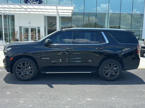 Used 2024 Chevrolet Tahoe LT AWD/4WD image 8