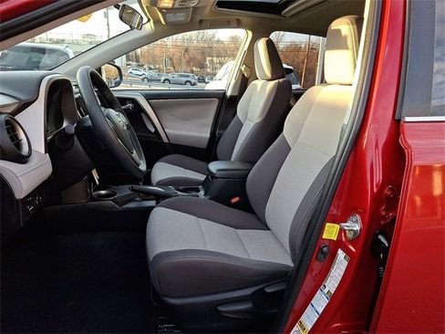 Used 2015 Toyota RAV4 XLE image 13