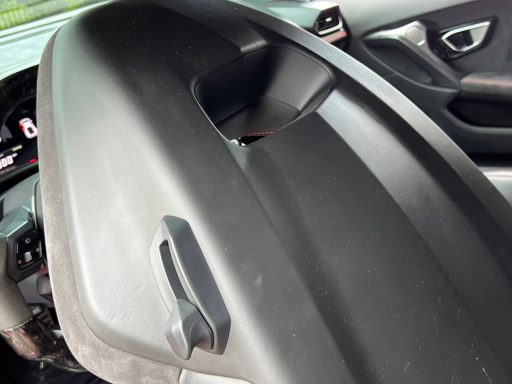 Used 2016 Lamborghini Huracan LP 580-2 RWD image 27