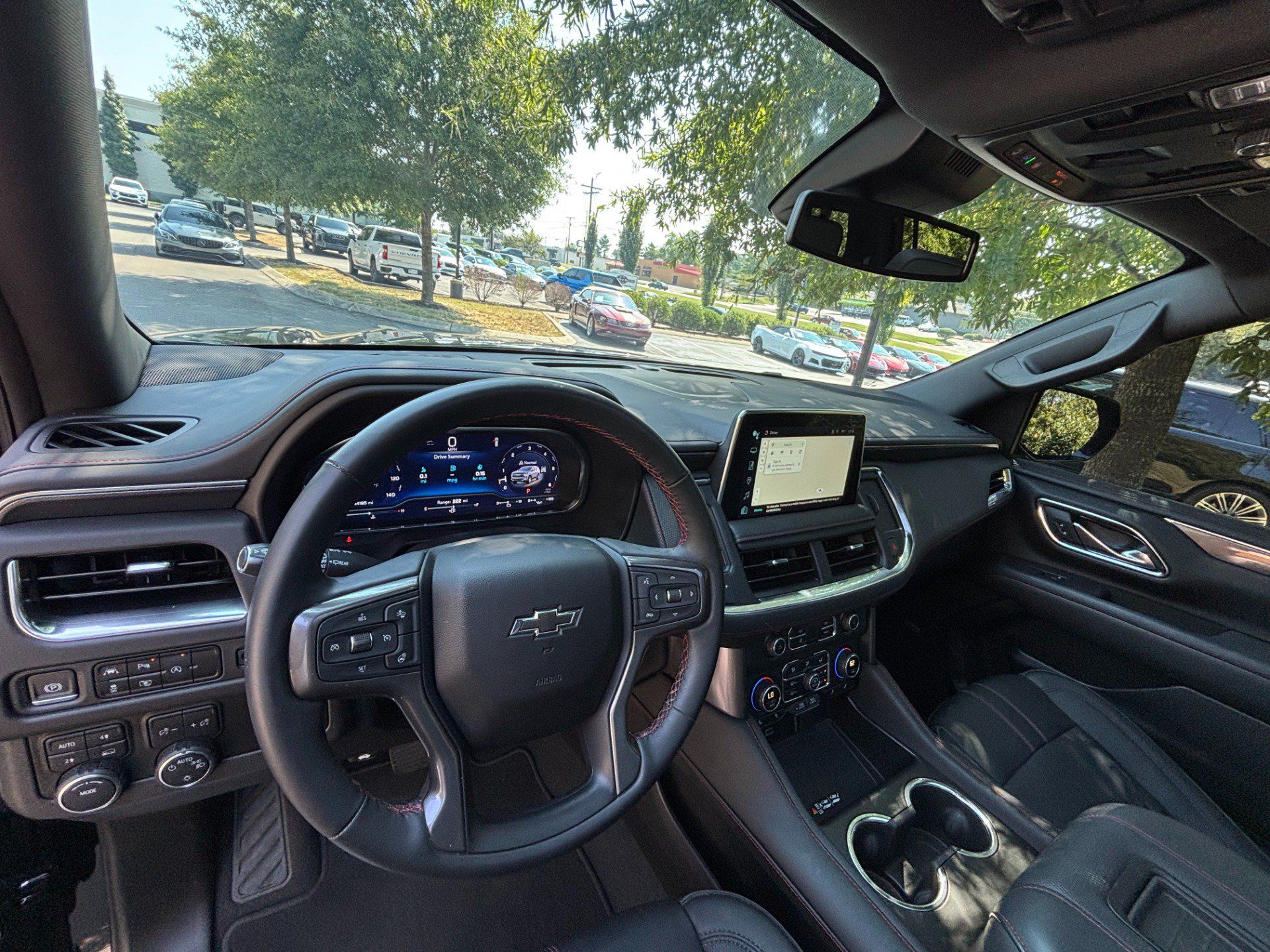 Used 2023 Chevrolet Suburban RST w/ Sport Performance Package AWD/4WD image 18