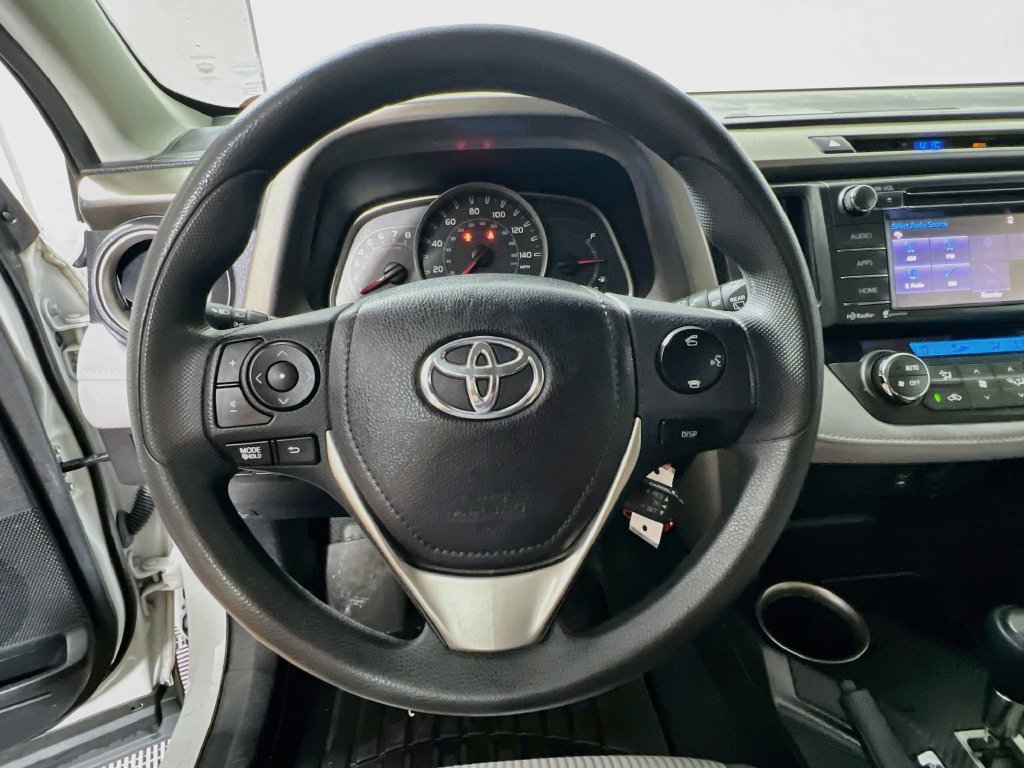 Used 2014 Toyota RAV4 XLE AWD/4WD image 17
