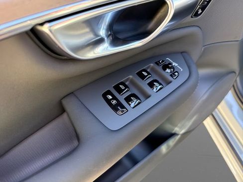 New 2027 Volvo XC90 B6 Plus AWD/4WD image 15