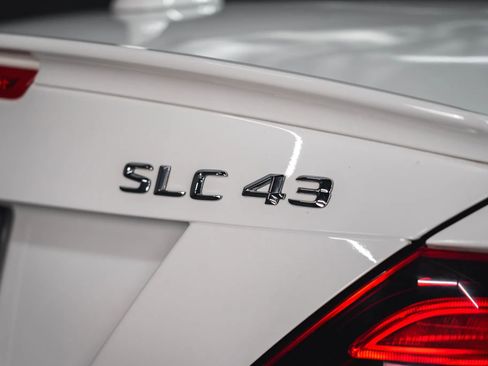 Used 2017 Mercedes-Benz SLC 43 AMG image 28