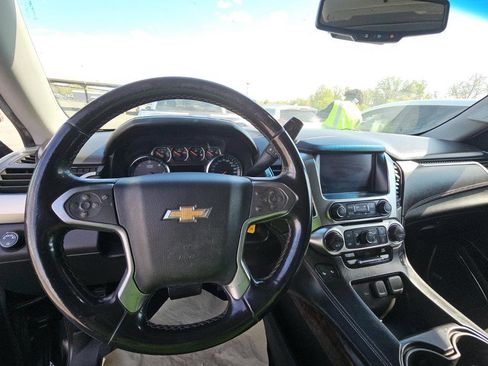 Used 2018 Chevrolet Suburban LT AWD/4WD image 11