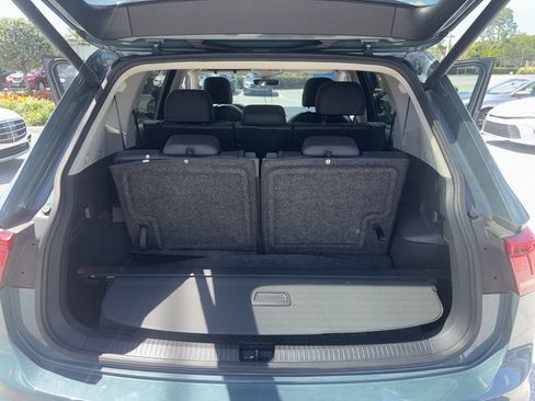 Used 2020 Volkswagen Tiguan SEL FWD image 21