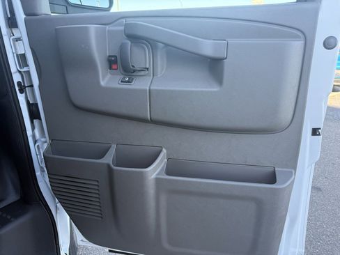 New 2025 Chevrolet Express 3500 Extended w/ Driver Convenience Package image 17