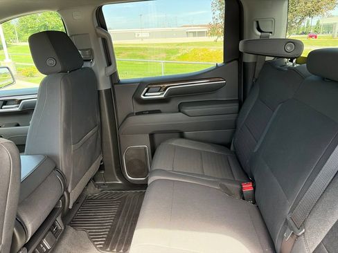 Used 2026 Chevrolet Silverado 1500 RST AWD/4WD image 40