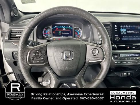 Used 2022 Honda Pilot Sport image 11