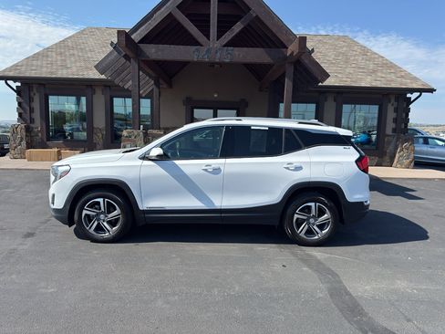 Used 2020 GMC Terrain SLT w/ Preferred Package AWD/4WD image 1