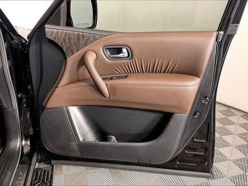 Used 2023 Nissan Armada Platinum w/ Captain's Chairs Package AWD/4WD image 23