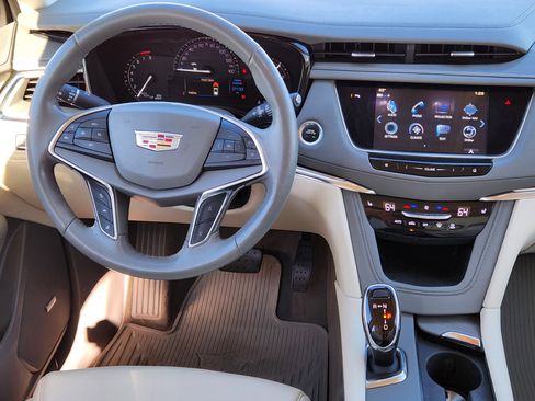 Used 2019 Cadillac XT5 Luxury image 29