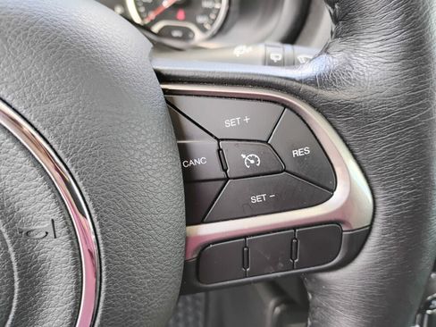 Used 2022 Jeep Renegade Limited w/ Sun, Sound & Wheels Group AWD/4WD image 22
