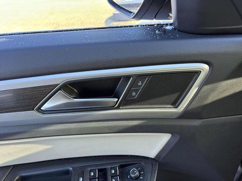 Used 2018 Volkswagen Atlas SEL image 9