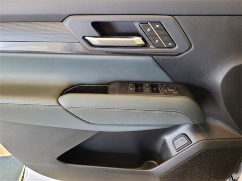 New 2026 GMC Terrain AT4 w/ Convenience Package III image 25