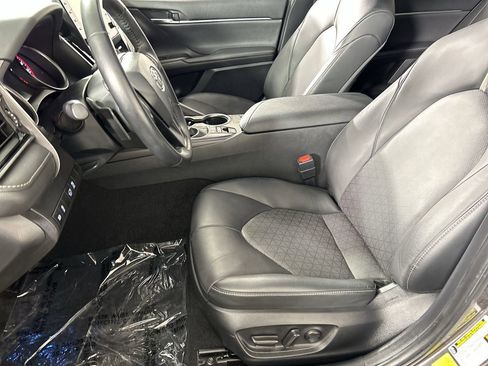 Used 2023 Toyota Camry XSE image 20