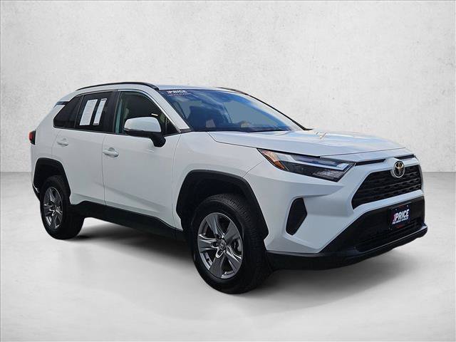 Used 2025 Toyota RAV4 XLE FWD image 3