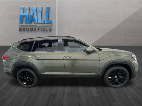 New 2026 Volkswagen Atlas SE image 6