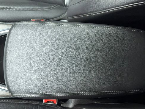 Used 2023 Alfa Romeo Stelvio Ti image 33