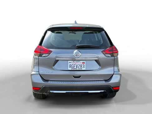 Used 2018 Nissan Rogue S FWD image 4