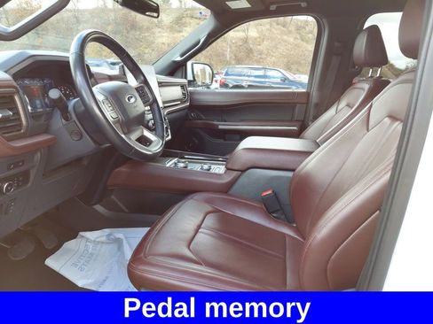 Certified 2024 Ford Expedition Limited image 12