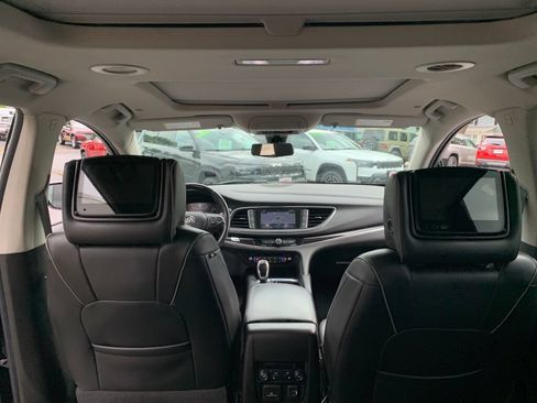 Used 2019 Buick Enclave Avenir w/ Avenir Technology Package AWD/4WD image 30