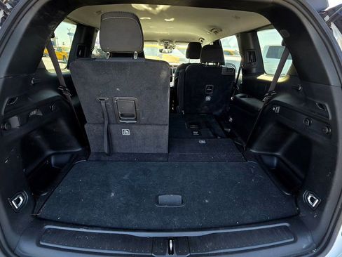 Used 2024 Jeep Grand Cherokee L Laredo AWD/4WD image 9