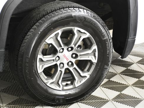 Used 2025 GMC Sierra 1500 SLT image 53