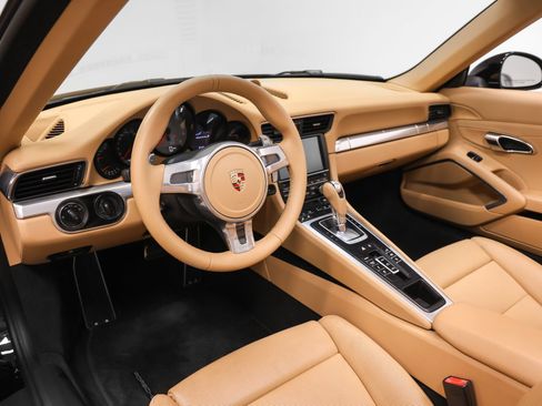 Used 2013 Porsche 911 Carrera S RWD image 4