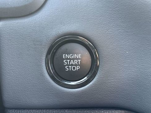 Used 2025 Toyota Tundra Platinum image 16