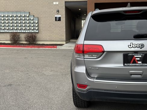 Used 2018 Jeep Grand Cherokee Limited image 5