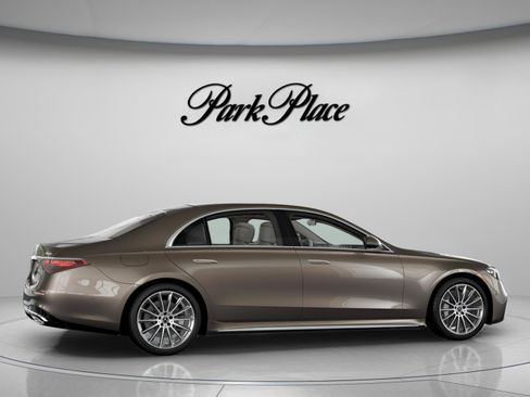 New 2026 Mercedes-Benz S 580 4MATIC Sedan image 24