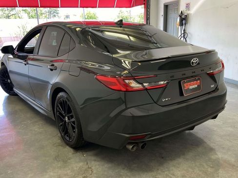 Used 2025 Toyota Camry SE w/ Multimedia Upgrade Package image 5