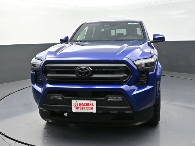 Used 2025 Toyota Tacoma SR5 w/ SR5 Upgrade Package AWD/4WD image 2
