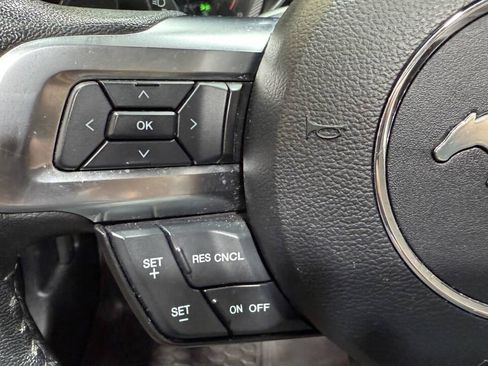 Used 2017 Ford Mustang GT Premium RWD image 37