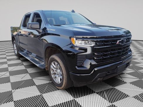 Used 2023 Chevrolet Silverado 1500 RST AWD/4WD image 3