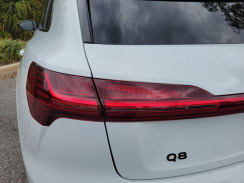 Used 2024 Audi Q8 e-tron Prestige w/ Prestige Package image 10