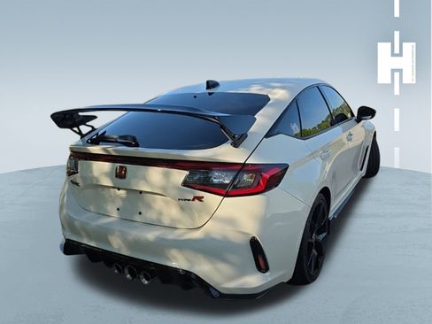 Used 2025 Honda Civic Type R image 3