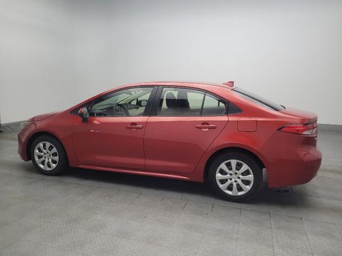 Used 2021 Toyota Corolla LE image 3